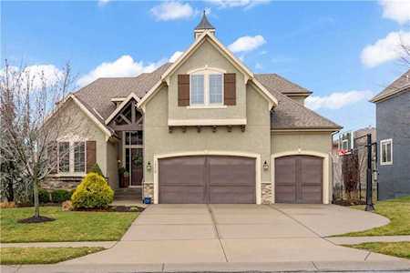 16528 Lucille St Overland Park, KS 66221