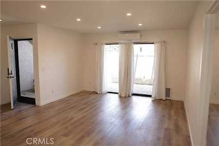 2323 Huntington St Huntington Beach, CA 92648