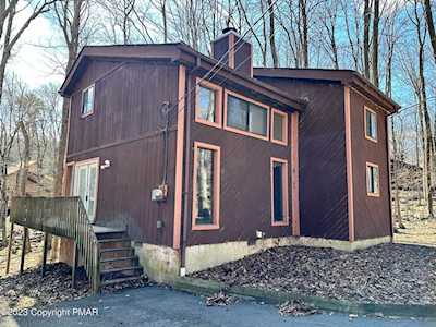 424 Somerset Dr East Stroudsburg, PA 18301