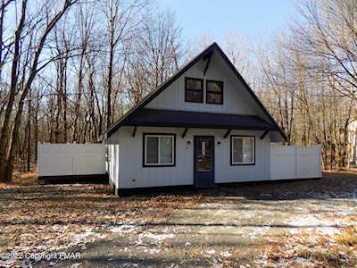 57 Lenape Trl Albrightsville, PA 18210