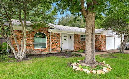 212 Navajo Drive Keller, TX 76248