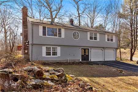 65 Barnshed Lane Guilford, CT 06437