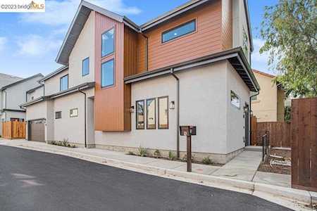 10 London Lane Brentwood, CA 94513 CA 94572