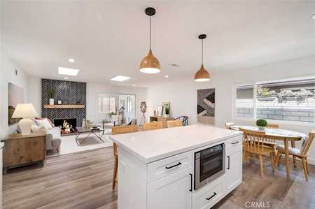 19361 Pitcairn Lane Huntington Beach, CA 92646
