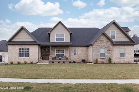 3405 Lakegate Dr Louisville, KY 40299