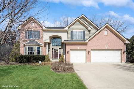 793 Wedgewood Dr Crystal Lake, IL 60014