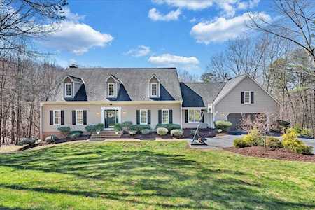 5349 Peregrine Crest Roanoke, VA 24018