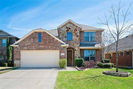 5201 Bluewater Drive Frisco, TX 75034