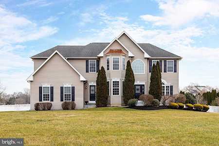 218 Daniels Way Swedesboro, NJ 08085