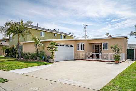 6124 Bigelow St Lakewood, CA 90713