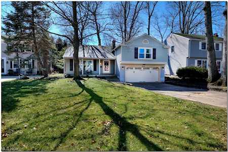 26735 Jefferson Ct Bay Village, OH 44140