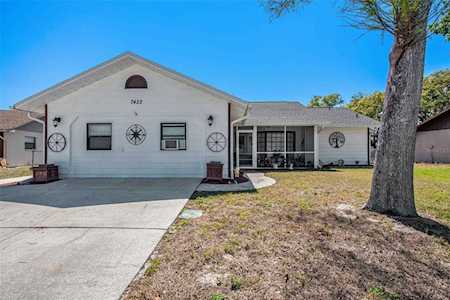 7422 Bramblewood Dr Port Richey, FL 34668