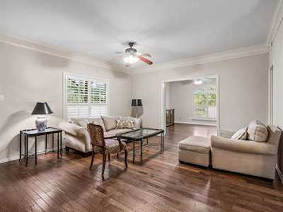 4312 Bellaire Drive S #208 Fort Worth, TX 76109