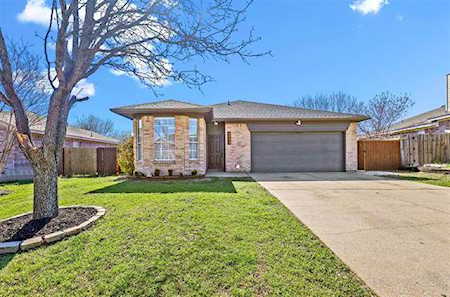 6375 Stonewater Bend Trail Fort Worth, TX 76179
