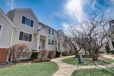 3372 Ravinia Circle Aurora, IL 60504