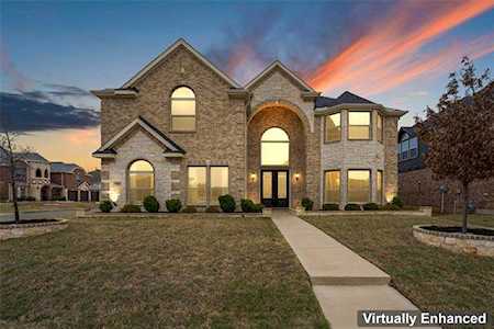 7112 Playa Norte Drive Grand Prairie, TX 75054
