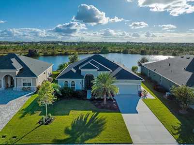 2452 Pawtucket PASS Mount Dora, FL 32757