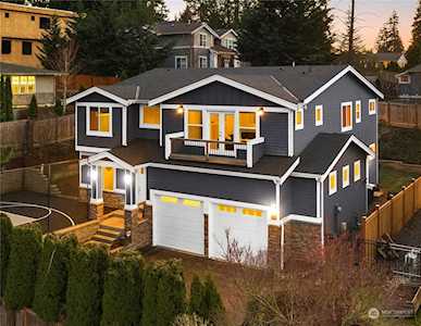 12627 NE 90th St Kirkland, WA 98033