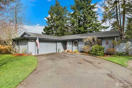 2110 SE 21st Ct Renton, WA 98055