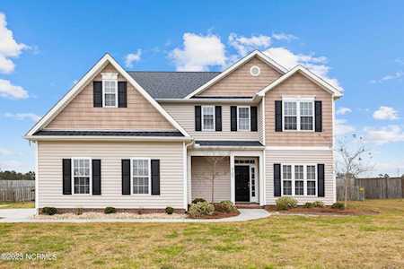 213 Dorovan Court Hubert, NC 28539
