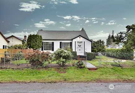 1747 N Cambrian Ave Bremerton, WA 98312