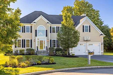 7 Meeting House Circle Bedford, MA 01730