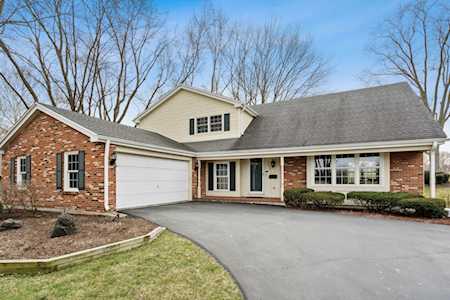 1017 Briergate Dr Naperville, IL 60563