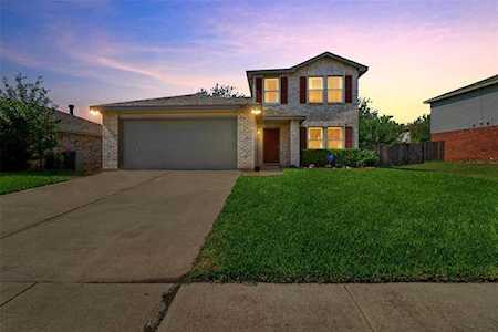 1012 Bannack Drive Arlington, TX 76001