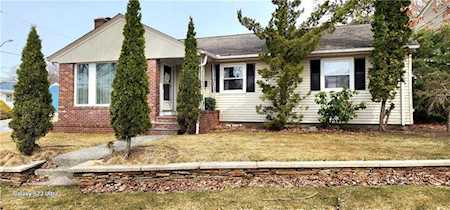 25 Stanley St North Providence, RI 02904