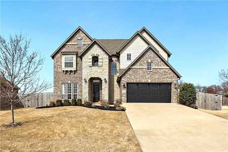 1620 N Lexington Place Centerton, AR 72719