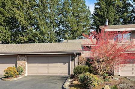 126 143rd Place NE Bellevue, WA 98007