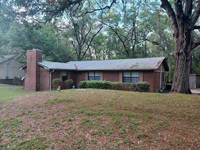 3352 Wood Hill Dr Tallahassee, FL 32303