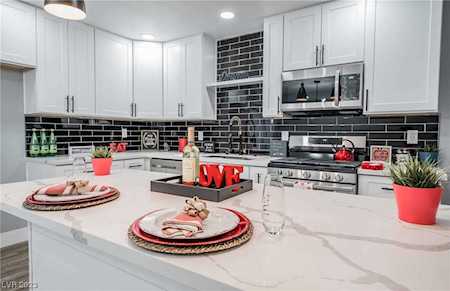 4646 Dennis Way Las Vegas, NV 89121
