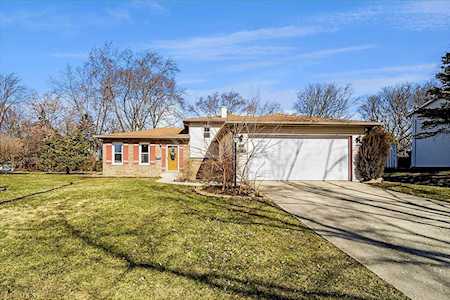 1377 Windsor Dr Wheaton, IL 60189