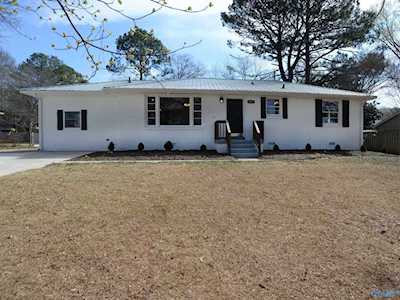 6213 Chadwell Road Huntsville, AL 35802