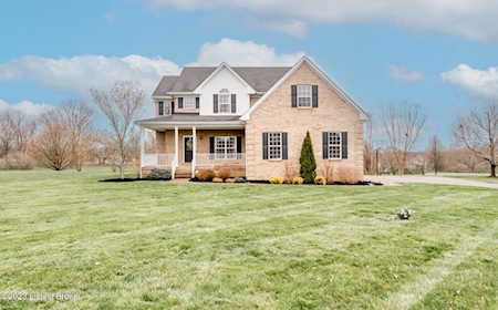 6805 Chimney Hill Rd Crestwood, KY 40014