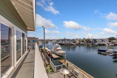 4530 Lyme Bay Oxnard, CA 93035