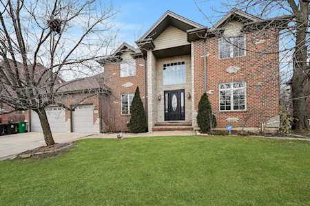 103 Aprina Ct Bloomingdale, IL 60108