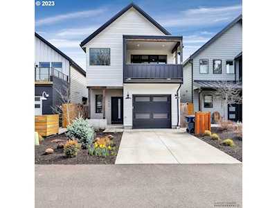 1909 Elkhorn DR Eugene, OR 97408