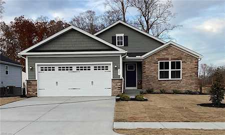 307 Westport Ferry Williamsburg, VA 23185