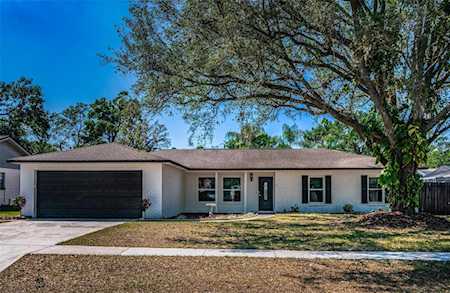 3805 Rolling CIRCLE Valrico, FL 33594