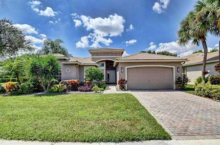 13100 Alhambra Lake Circle Delray Beach, FL 33446