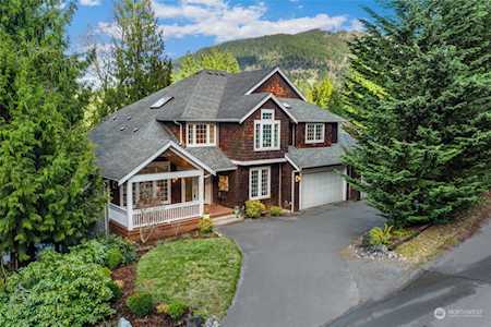 1505 Hillside Dr SE Issaquah, WA 98027