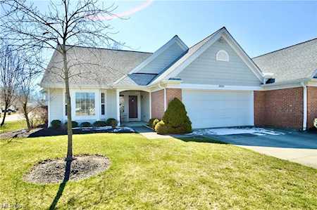 29325 Dewberry Ln Westlake, OH 44145
