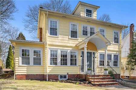 19 Cold Spring St Providence, RI 02906