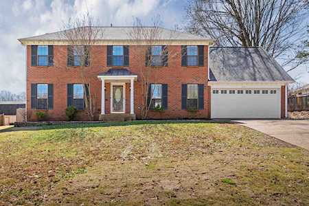 8711 Cherry Spring Dr Memphis, TN 38016