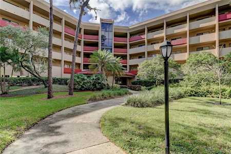 3076 Eastland Blvd #102 Clearwater, FL 33761