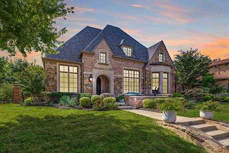 1813 Stratton Green Colleyville, TX 76034