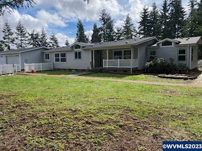 6876 Serena Wy Salem, OR 97317
