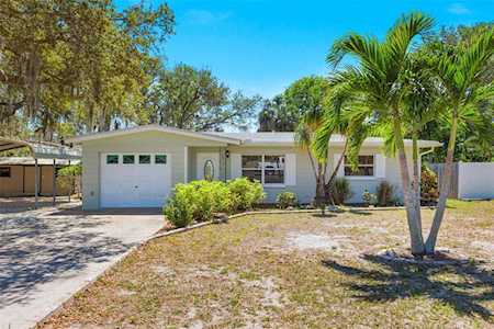 14686 Pine Dr Largo, FL 33774